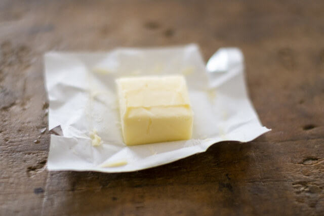 お菓子作りにおすすめな発酵バター！普通のバターとの違いとは？｜甘色の研究